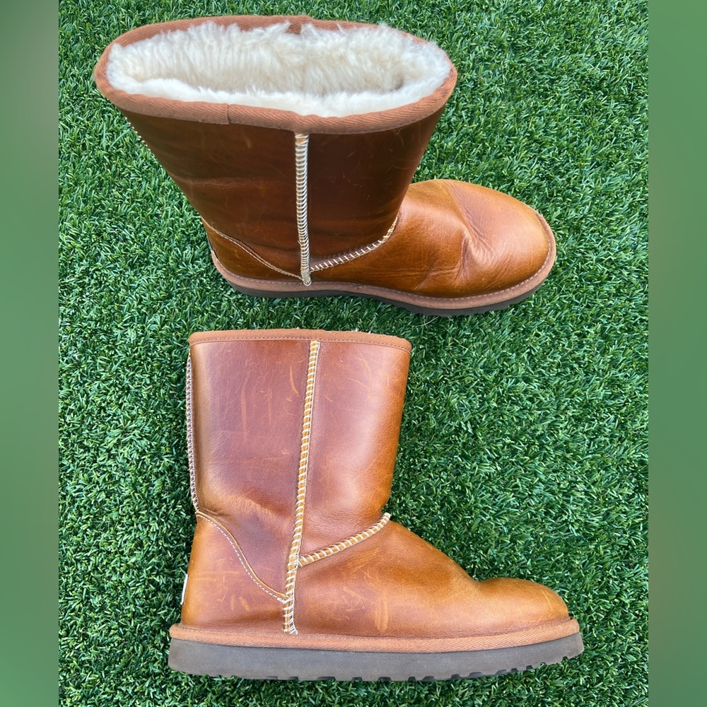 UGG Classic Short Calf Leather Boot Size 7 - Picture 3 of 10